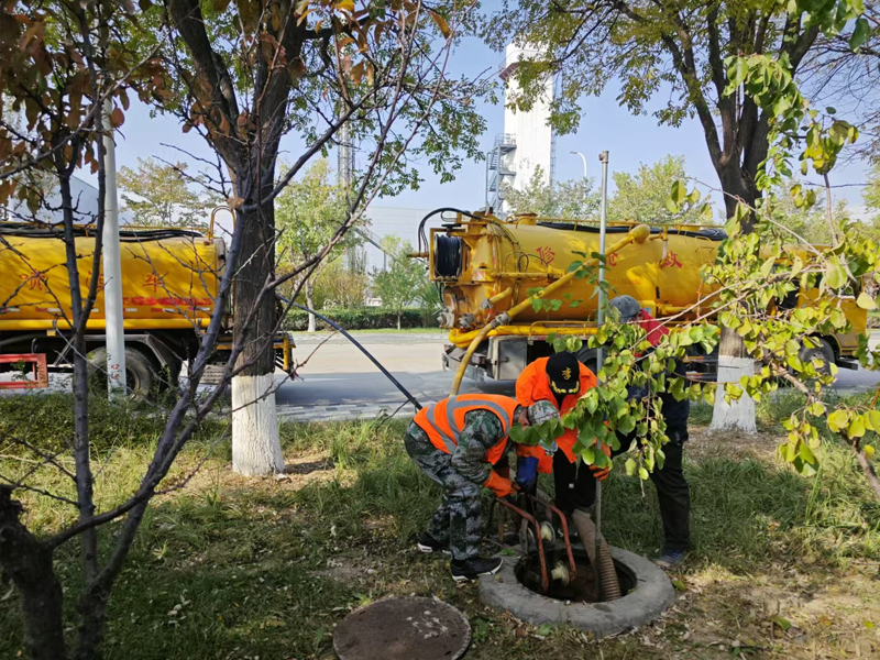 汇林绿洲厂区管道清洗